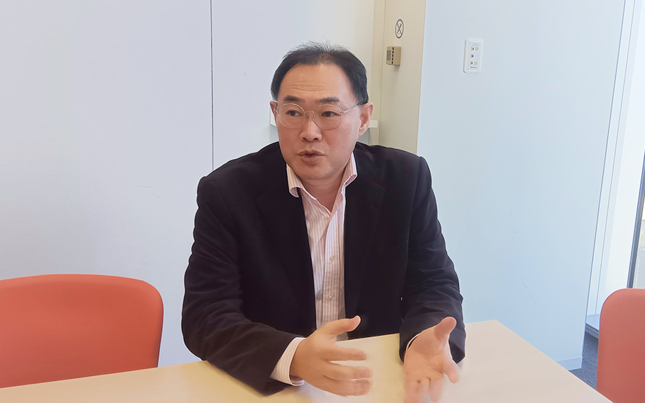 子どもの世界の多くがスマホにあり、親からは見えづらい